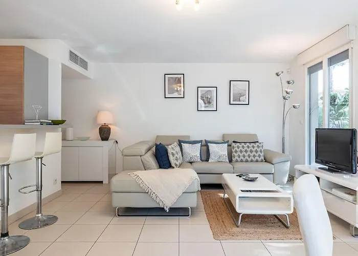 公寓 Beautiful And Spacious 2 Bed With Pool *