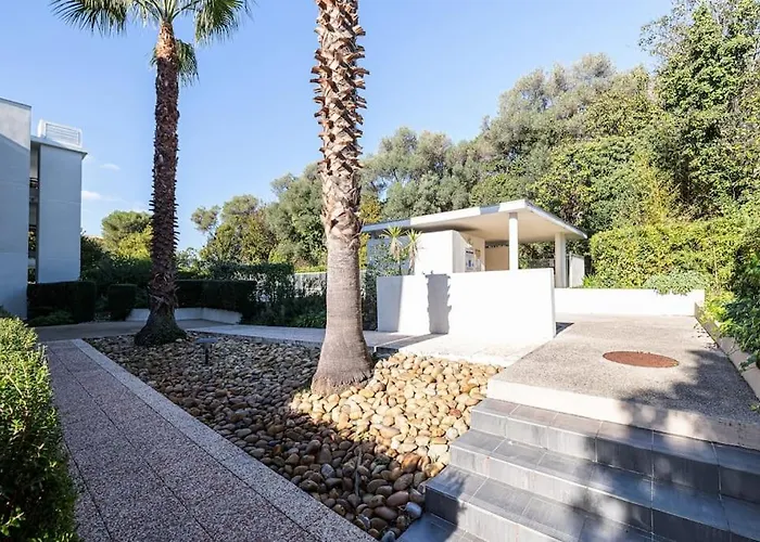 公寓 Beautiful And Spacious 2 Bed With Pool *